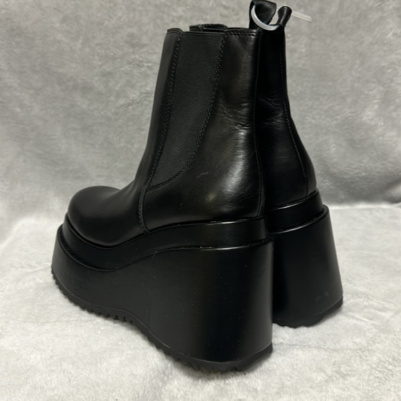 Steve Madden Platform Boots - Burning Man - Picture 4 of 8